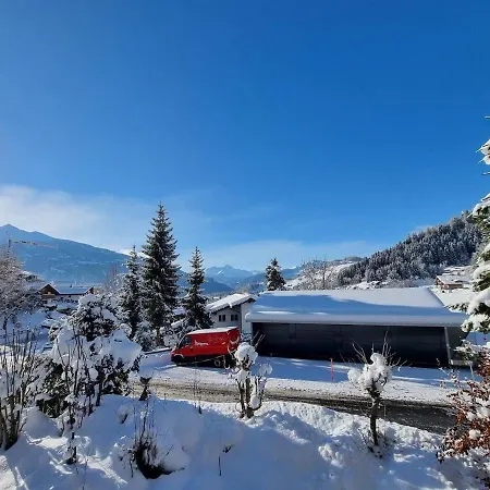 Half Chalet 2 Min From Ski Bus *
