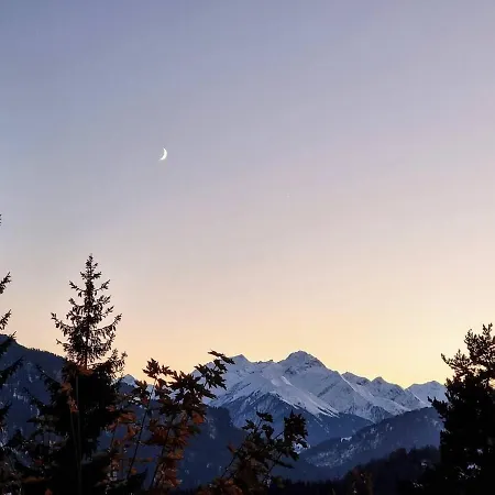 Half Chalet 2 Min From Ski Bus * Laax